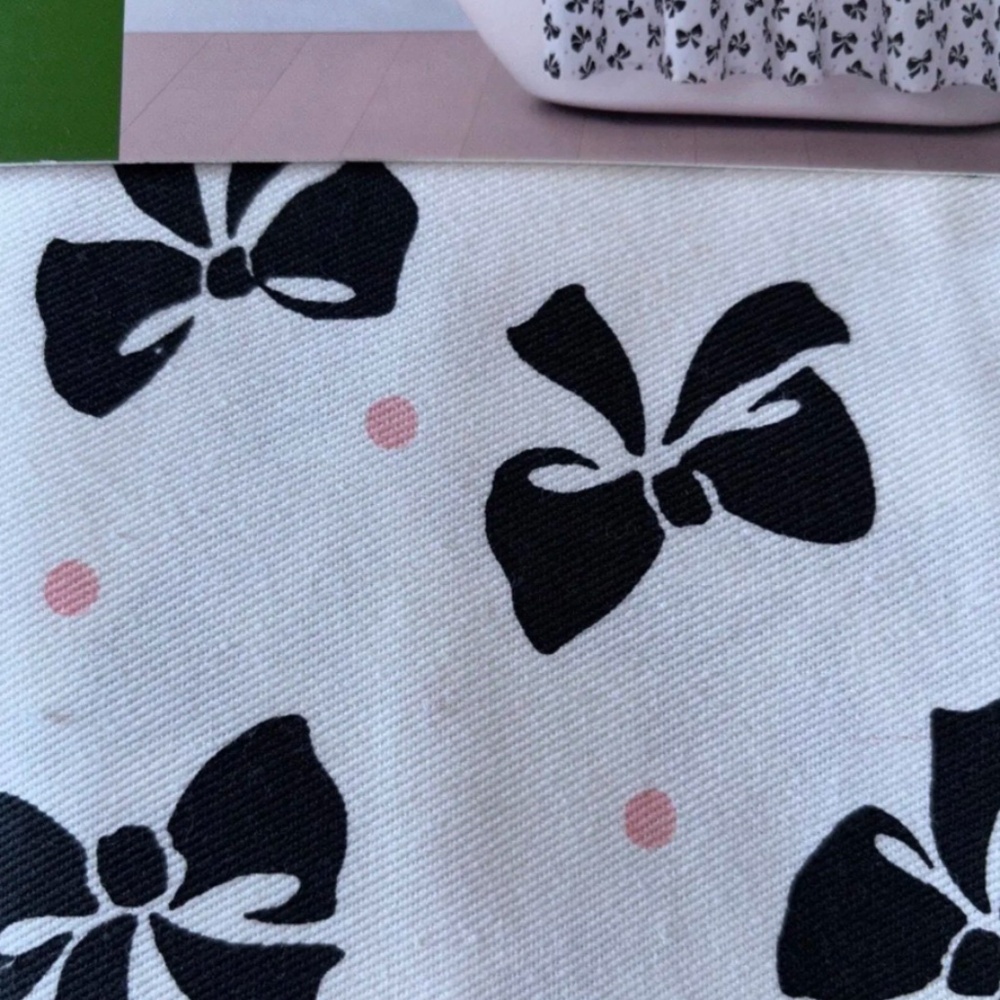 Kate Spade shower curtain - Picture 3 of 3